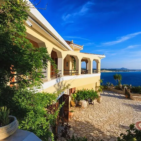 Apartment Akros And *